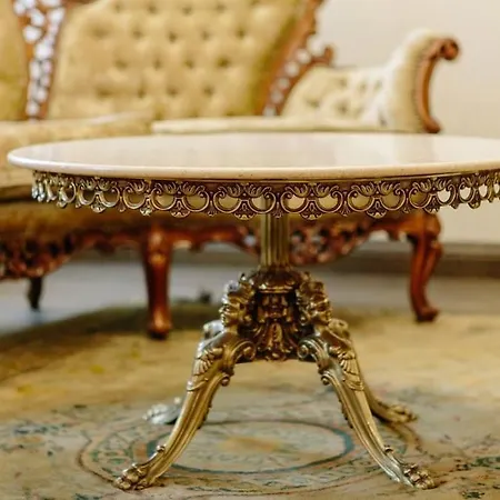 Luxury Old Town Apartment *